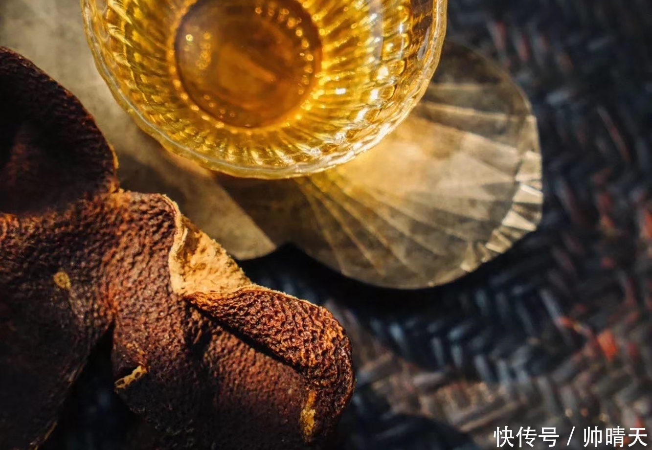 味道|泡过茶的新会陈皮还很香,扔掉可惜,如何物尽其用?