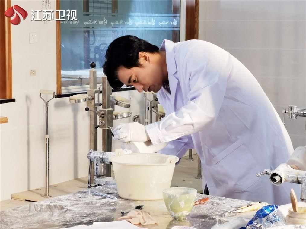  职业|江苏卫视《为幸福喝彩》即将开播 解锁幸福的温暖真谛