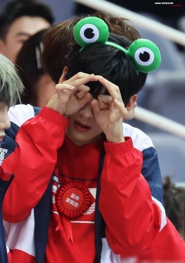 成像|教你的队友用针孔成像观看比赛,R1SE智慧,文化翟潇闻又来了