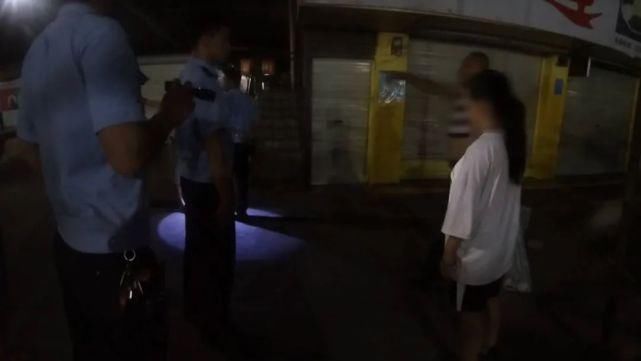 主角|贼喊捉贼！这场戏的主角是一名离家出走的女人......