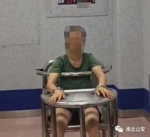 逃亡|湖北襄阳一医院门口用刀砍伤他人致死，女嫌犯逃亡18年，潜逃时称被遗弃只能流浪