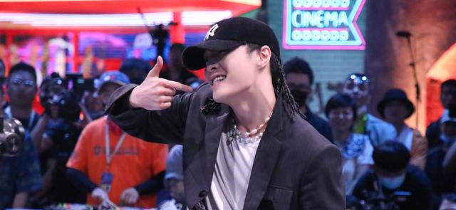  krump|《街舞3》四位队长终极battle, 张艺兴krump获得专业舞者认可!