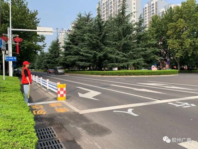靓丽|【文明从你我做起】点赞靓丽“志愿红”