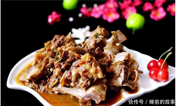 羊蝎子|秋天进补吃猪肉牛肉都不如吃它,麻辣鲜香,多添一碗饭