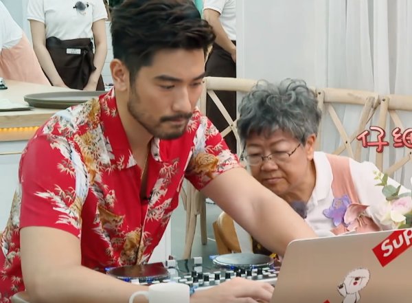  画面|《忘不了餐厅》第二季开播，画面出现高以翔，六个大字引热议！