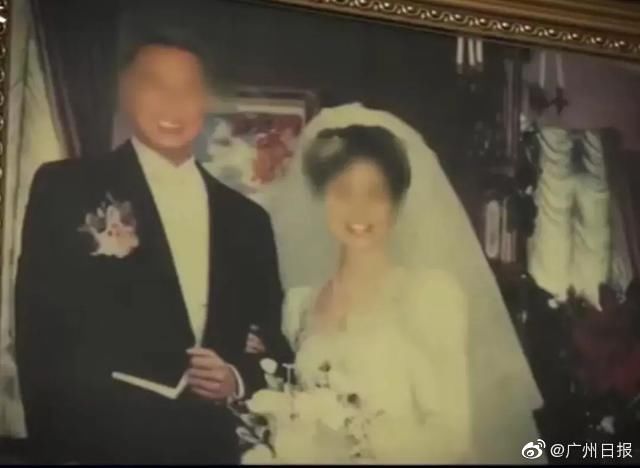 法官|结婚57年连菜刀都要AA夫妻已离婚，分别给法官送锦旗