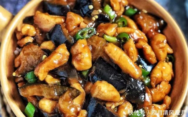 香辣|一口爱上,香辣过瘾的鸡丁拌饭,简直就是夏季必备的下饭神器