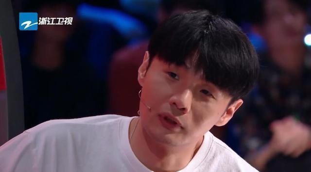  声音|好声音：李荣浩战队盲选时几乎不换人，难道是当主持人上瘾了？