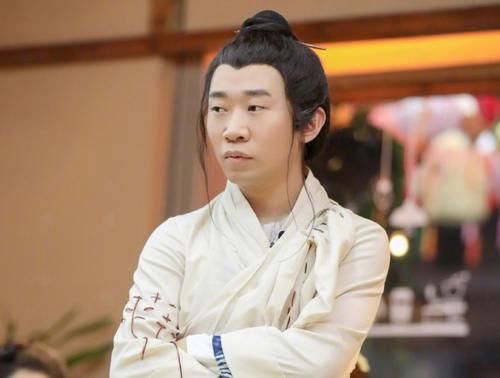  小品|杨迪即兴小品，临场的反应力绝了，难道谐星的反应力都这么好？