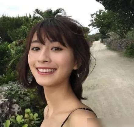  综艺节目|日本太擅长综艺节目了：让明星和普通人一起住7天，睡在床上