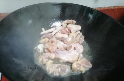  小槐|入伏后，这肉要多吃，比牛羊肉强，不燥不热不上火，焖一锅特馋人