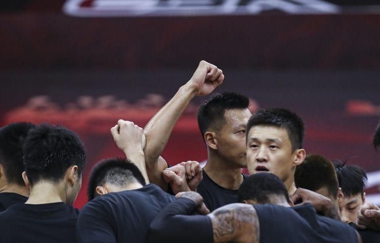  本场比赛|3分钟3犯规！宏远26岁内线发挥不佳，休赛期恐成离队第一人