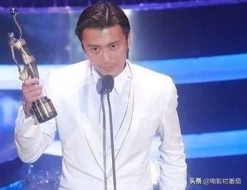  受用|面对李健老师的“捧杀”，谢霆锋很受用！这届导师团口才真是了得