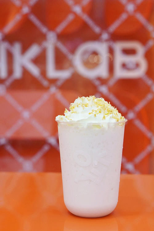 滑板|在像极潮牌店的滑板公园里喝奶茶是种什么体验?椰椰星球清新来袭