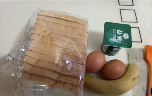  制作|会爆浆的香蕉吐司，味道堪比心里美，早餐制作更简便