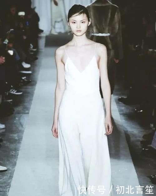  贺聪|刘雯接班人原来是她？新一代的国模之光，还是亚洲唯一登上顶级大刊的国模？