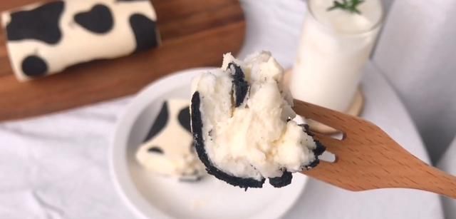  详细|奶牛色的毛巾卷你吃过吗？速来围观2人食网红烘焙详细教程