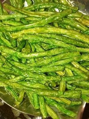  烧茄子|美味可口的豆角烧茄子！原来饭店都是这样做的