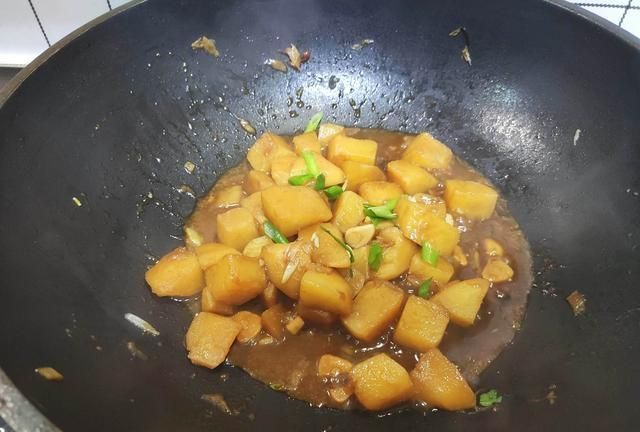 少许|这菜维C含量高,烹饪后损失小,红烧起来太香了,比肉更健康