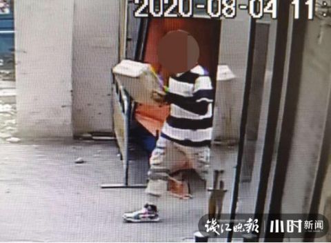  帅气|快递小哥被民警找上门，因为他脚上那双一时贪念拿走的帅气AJ