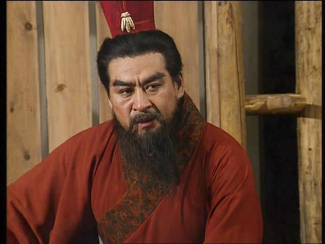 袁绍的大军|袁绍那么强大，为何官渡之战后就消亡了？你看看曹操干了啥缺德事！