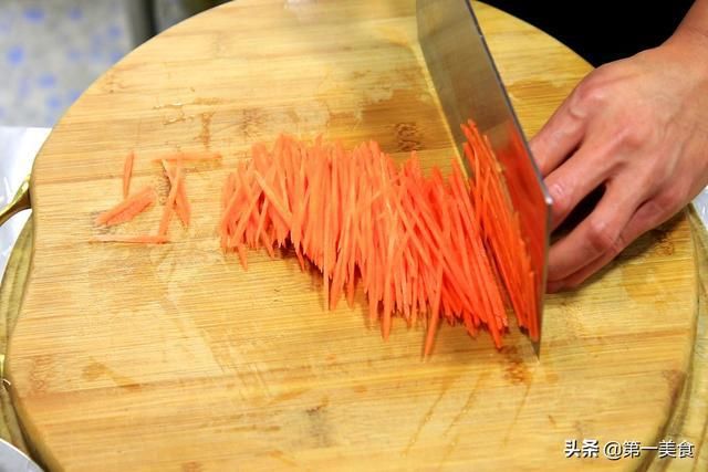  少不了|这3样素菜一起炒，三伏天少不了！一盘才2块，脆爽开胃、消暑润燥