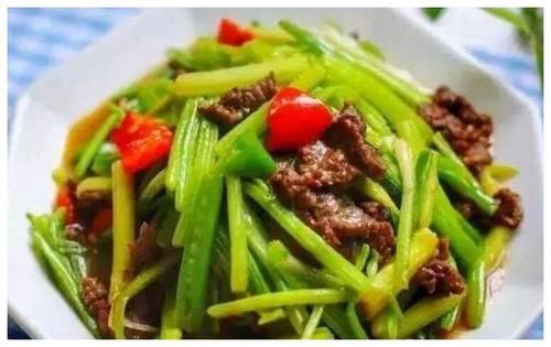  牛肉|如此好吃的家常菜，做法简单，越嚼越有滋味，家人百吃不厌！