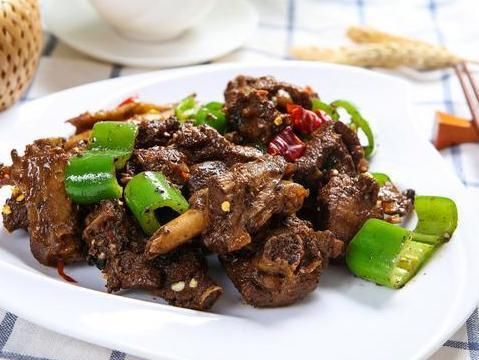 冬天|霜降前后，适合吃这2种肉，顺应时令，滋补不上火，平稳过冬天