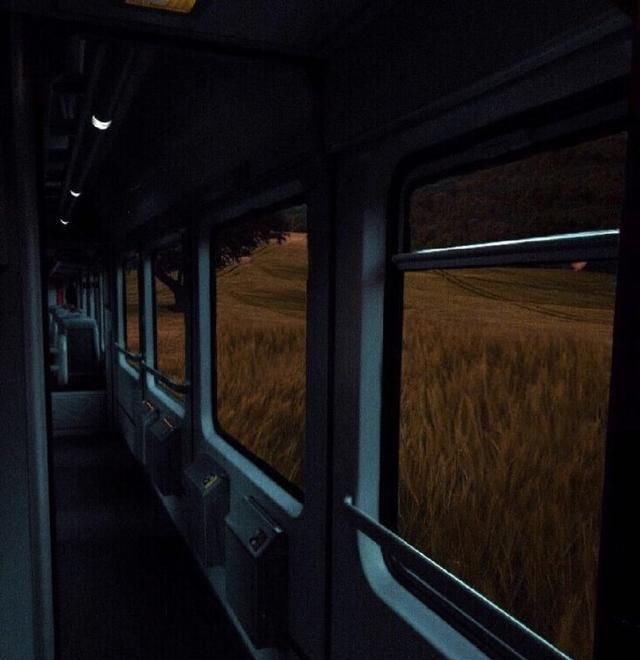 到底|分手后死缠烂打的那些人,到底是怎么想的?