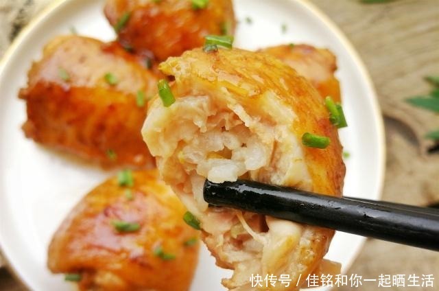 鲜香|街头网红小吃鸡翅包饭,不用烤箱也能做,鲜香美味,学会可以开店