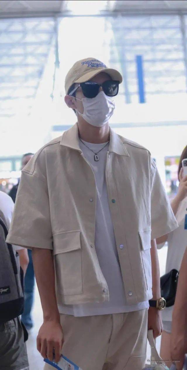 男友|潮酷男孩王鹤棣，男友穿搭快来get