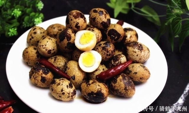 好吃|做了十年秘制鹌鹑蛋的阿姨,教我做鹌鹑蛋的方法,鹌鹑蛋入味好吃