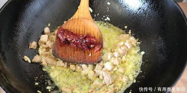 面条|煮面条时,开水下锅就错了,牢记这几点,面条筋道有嚼劲,还很香