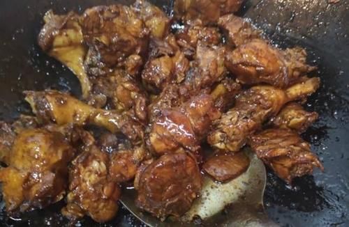 鸭肉的香味|吃猪肉不如吃它,九月份很合适,加上点木耳炒着吃,滋润肠道