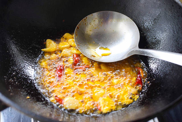 不用|发现茄子新搭配,不用油炸做法简单,小朋友都要多吃一碗米饭