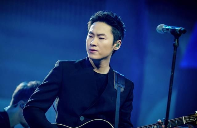  隐藏|他是好声音首位冠军，比赛后就变“失踪人口”，为何隐藏5年再回归?