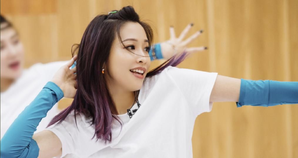  节目|《乘风破浪的姐姐》决赛规则太刺激 得黄圣依者得天下