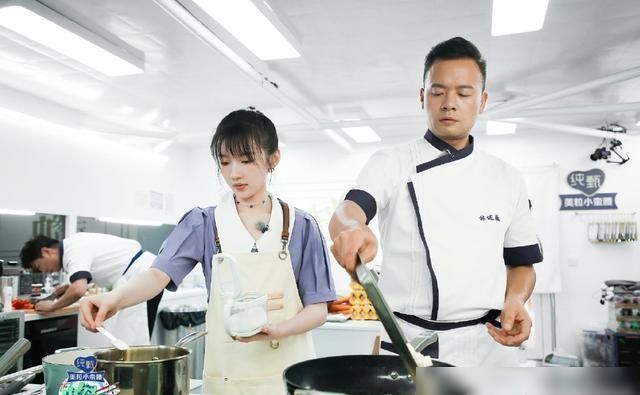  婚姻|赵丽颖上综艺又被骂，性格拧巴不尊重人，细节透露出她的婚姻状态