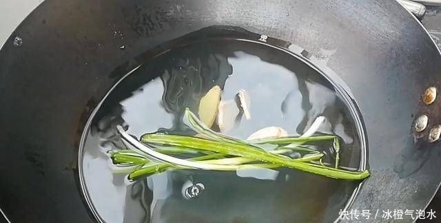 淮扬|厨师淮扬教你如何用白水果做猪肚,美味可口,擦洗是关键