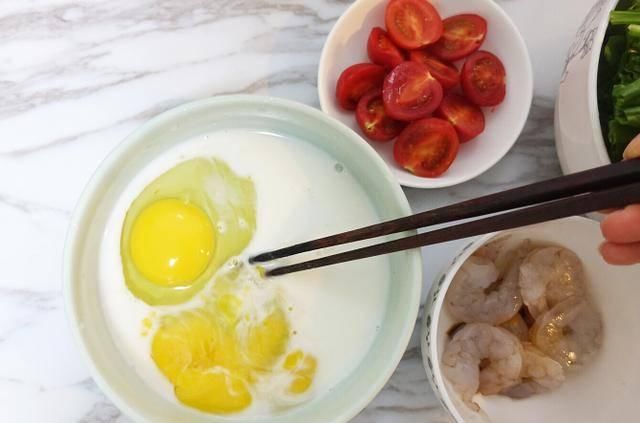  营养|减脂又营养的无油快手早餐「菠菜虾仁烘蛋」了解一下？