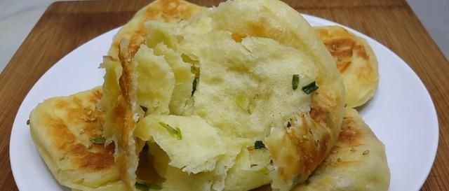 老板|以后面粉就这样做,撒1把葱花,比鸡蛋饼还好吃,学会自己当老板