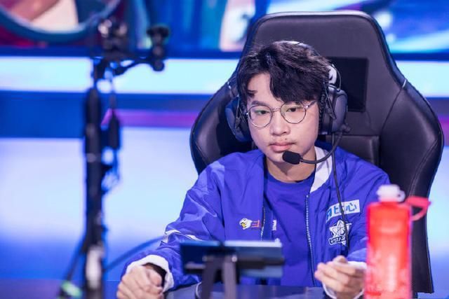 吕成林|王者荣耀：eStar零封RW侠，林教练非“浪得虚名”，开启无猫时代