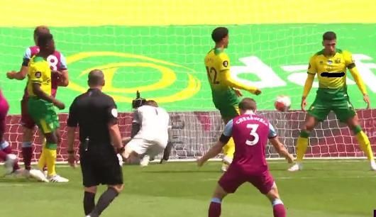  降级|0-4，平民前锋上演大四喜！35战仅5胜，英超首支降级队诞生