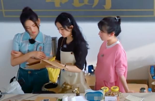  赵丽颖|杨超越问赵丽颖：下季想推荐谁来《中餐厅》，赵丽颖的回应超好笑