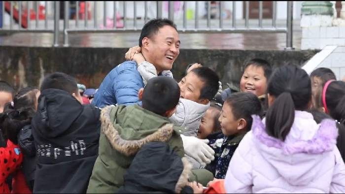 谢谢您|谢谢您 亲爱的老师