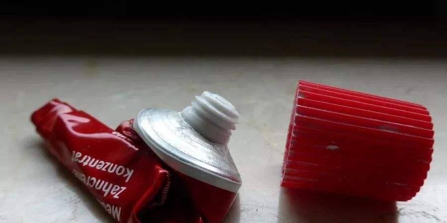  用处|用完的牙膏皮居然还有这些用处