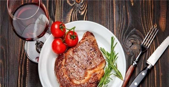  专业|一起打卡牛排的不同吃法，学会这些知识点，你也可以做个专业吃货