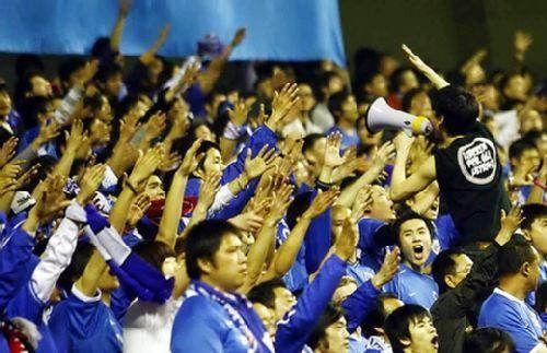  球队|球迷文化之远征军观察：申花最专业，国安最偏执，鲁能的手抓饼