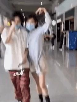 大碗宽面|一夜之间口碑崩塌!万人迷万茜是怎样变成了万人烦?