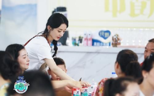  泪洒|《中餐厅4》又搞事情！赵丽颖泪洒的真实原因，被李浩菲一语道破